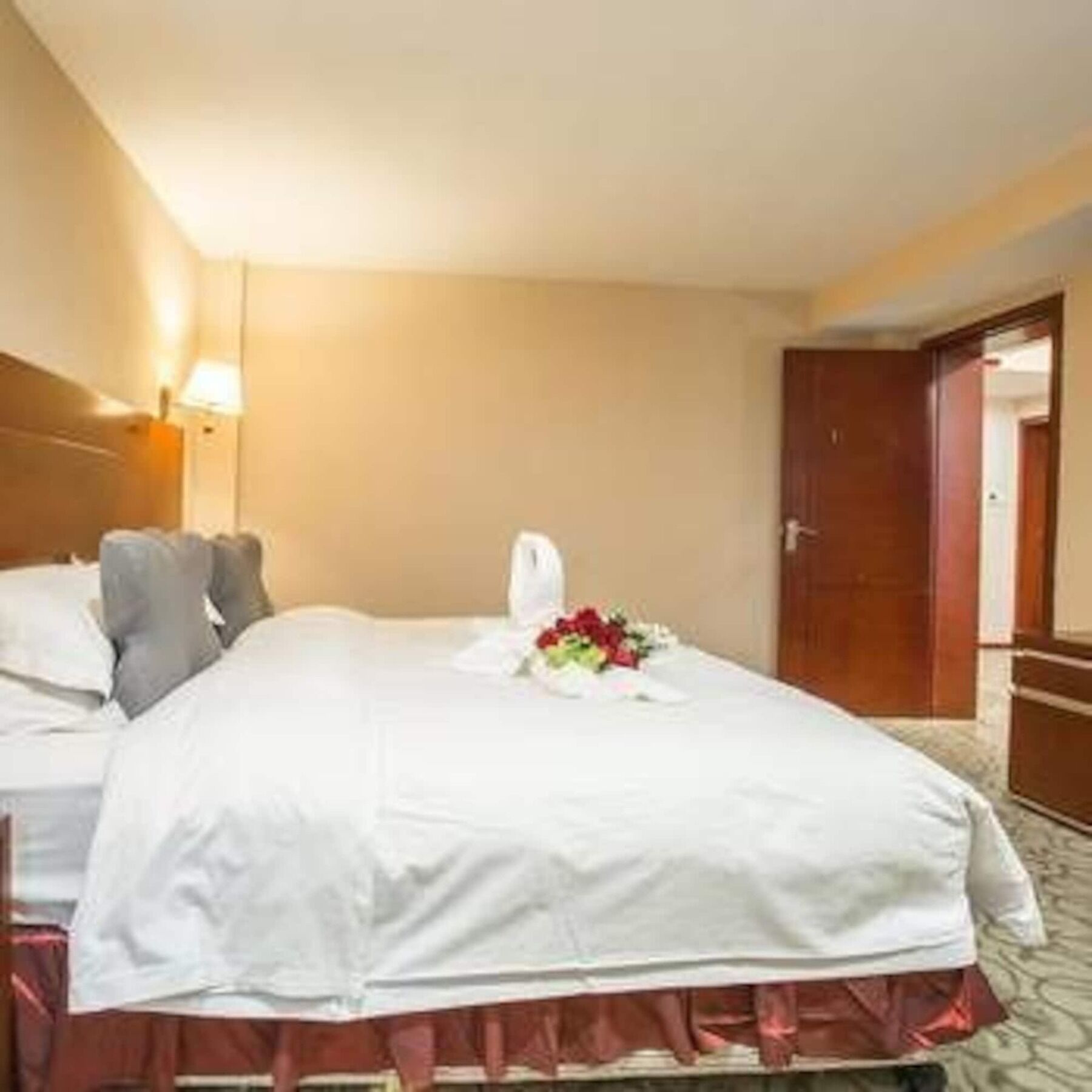 אנשון Chonpines Hotel מראה חיצוני תמונה