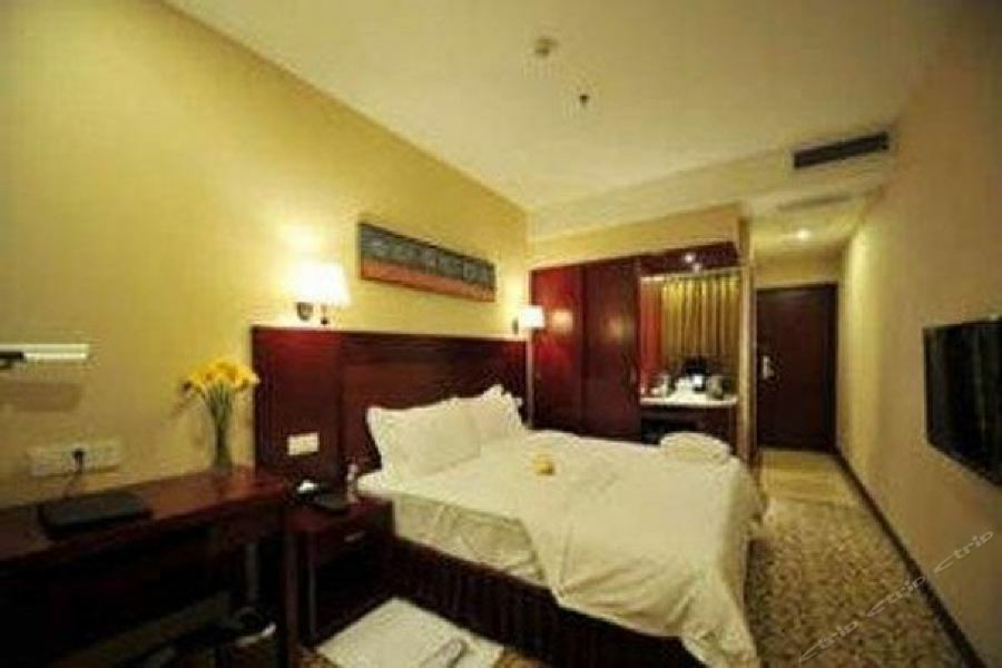 אנשון Chonpines Hotel מראה חיצוני תמונה