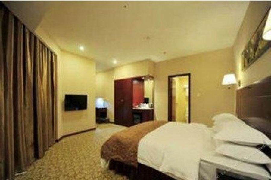 אנשון Chonpines Hotel מראה חיצוני תמונה